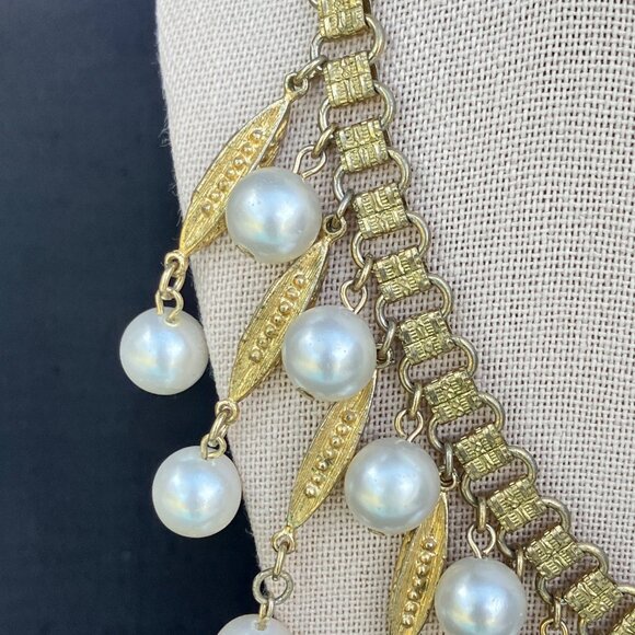 Coro Gold Tone Pearl Drop Waterfall Fringe Bib Necklace - signed - Picture 2 of 15